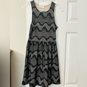Everly Black/Tan Dress